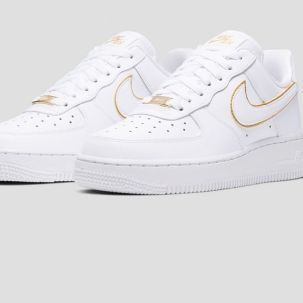 Nike Air Force 1 07 essentials white and gold - Picture 3 of 6